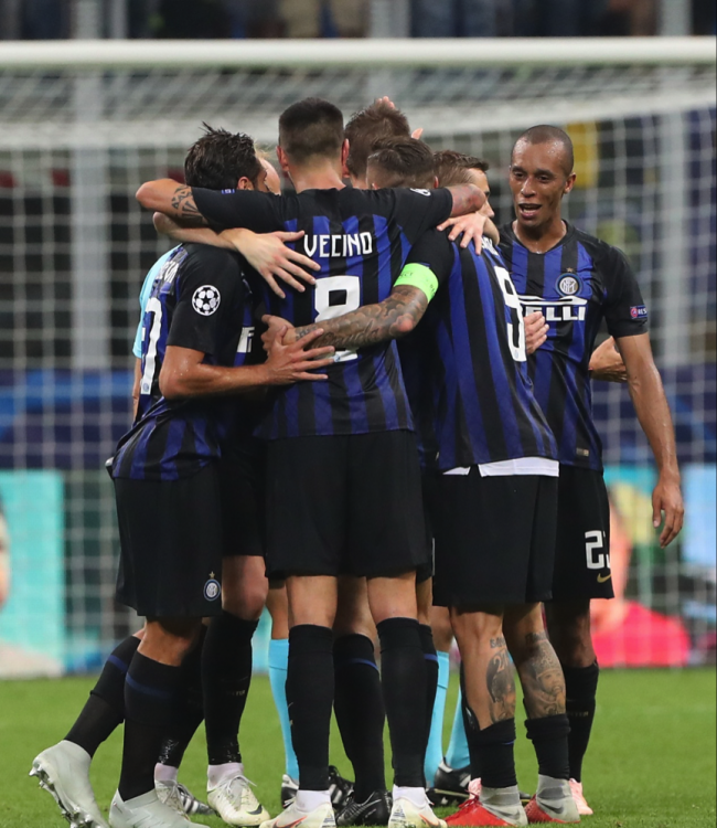  米兰德比争议红牌，VAR判定引发热议  